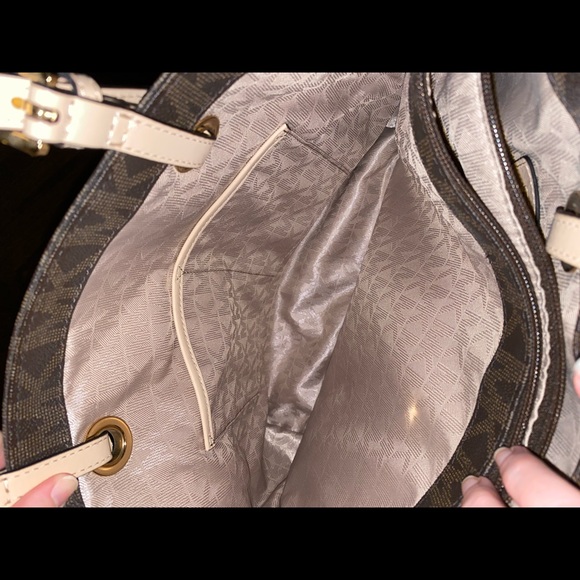 💚EUC Micheal Kors MK Logo Tote Purse - Picture 5 of 12